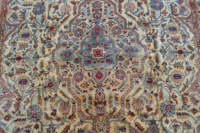 Lot 665 - A Kashan carpet