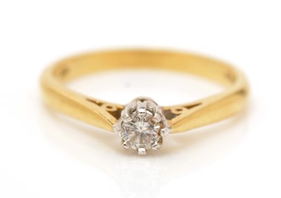 Lot 181 - A single stone diamond ring