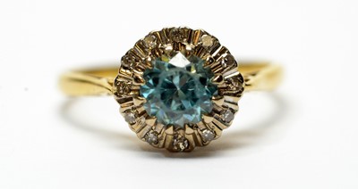 Lot 202 - A zircon and diamond cluster ring