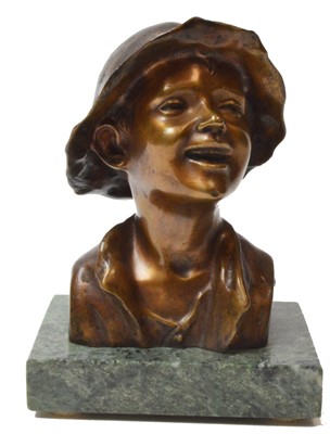 Lot 570 - Giovanni De Martino (1870-1935): a bronze bust of a boy