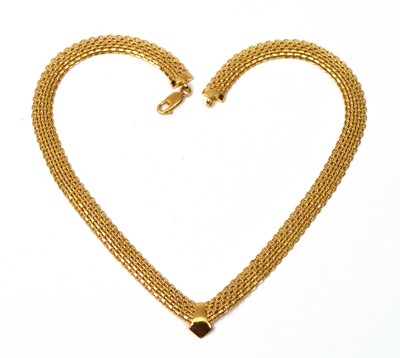 Lot 138 - A 9ct yellow gold necklace