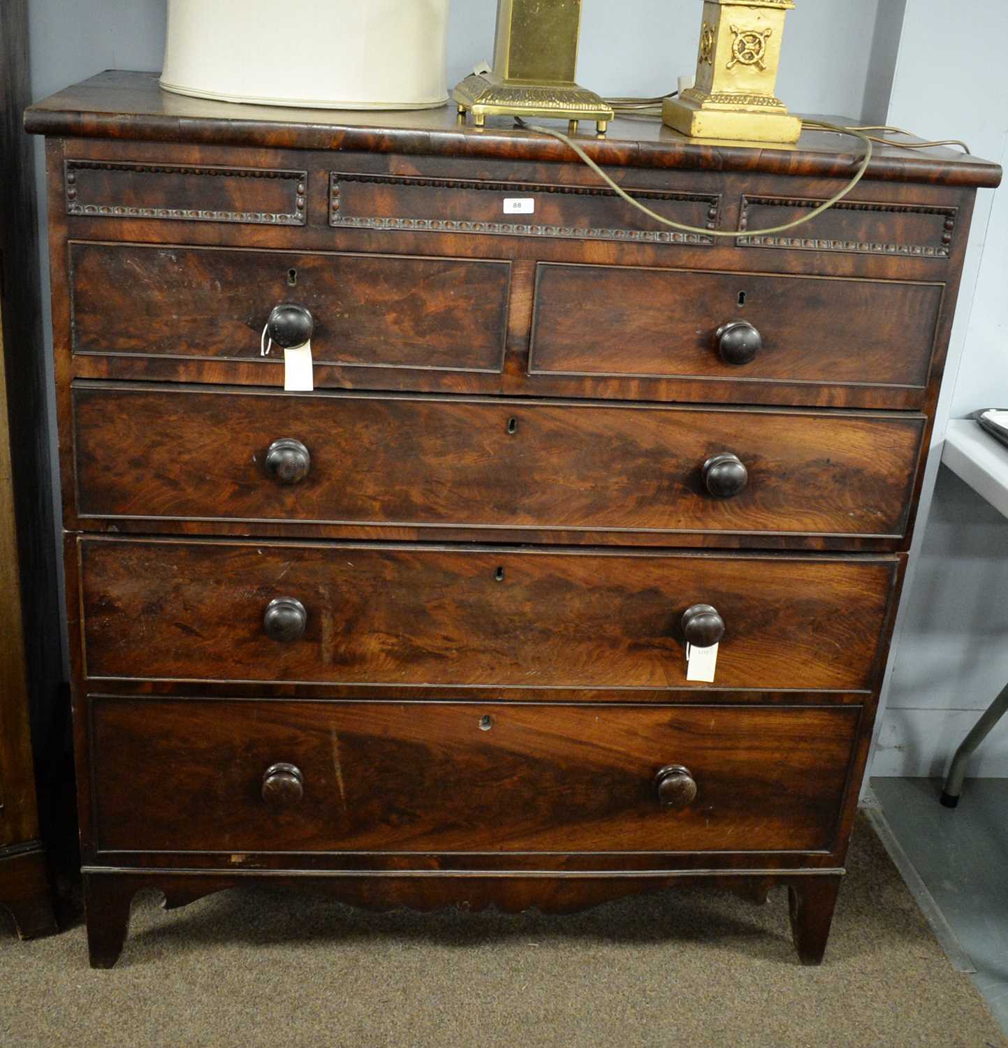 Lot 88 - An early 19th Century chest of drawers