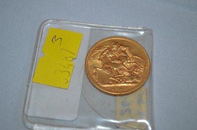 Lot 169 - A George V gold sovereign, 1912.