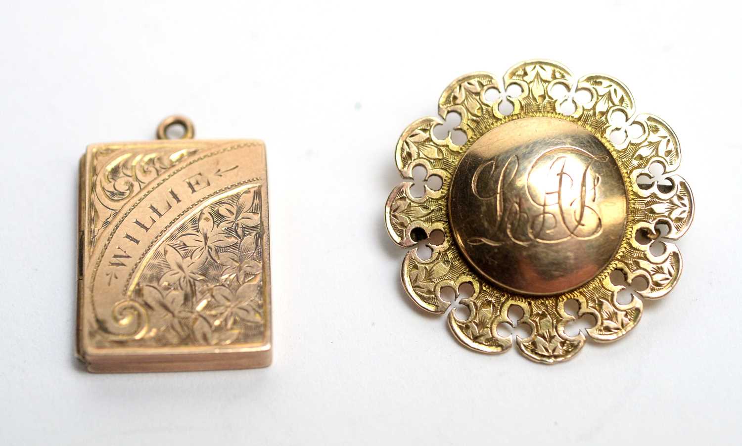 Lot 142 - 9ct gold brooch and locket