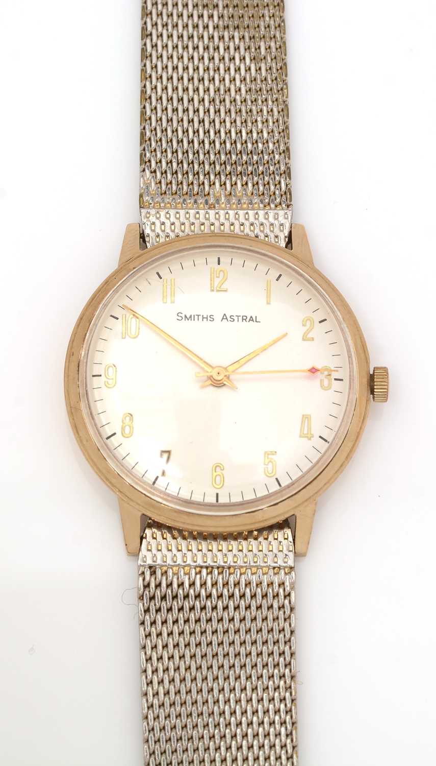 Lot 156 - A Smiths Astral 9ct yellow gold cased wristwatch