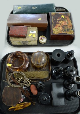Lot 437 - Selection of dressing table items.