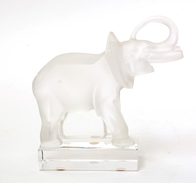 Lot 532 - Modern Lalique elephant