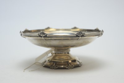 Lot 179 - A silver fruit bowl, by Walker & Hall