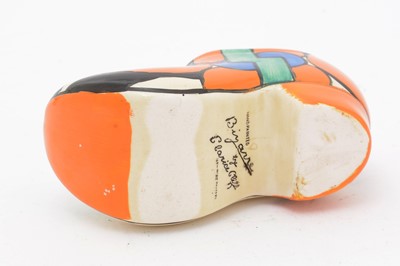 Lot 507 - Clarice Cliff Picasso flower clog