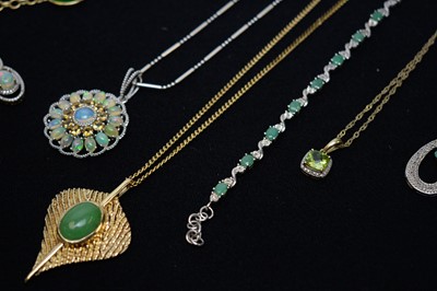 Lot 421 - A selection of gemstone set jewellery