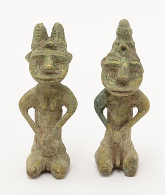 Lot 917 - A pair of Onile figures