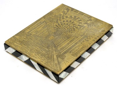 Lot 606 - Attributed to Mario Buccelati: a silver gilt, mother of pearl and onyx table box