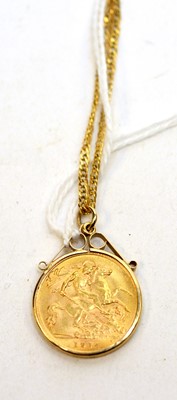 Lot 195 - A George V gold half-sovereign pendant