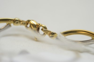 Lot 193 - An 18ct white and yellow gold bracelet