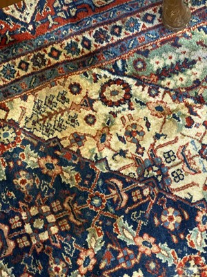 Lot 110 - A Sarough carpet