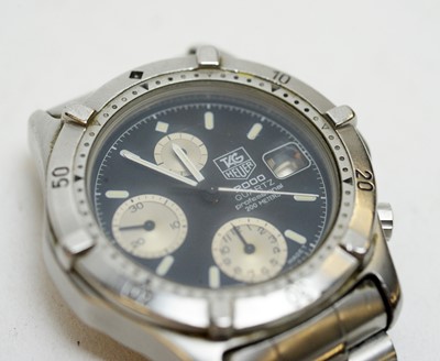 Lot 191 - Tag Heuer 2000 Quartz Professional: a steel cased wristwatch