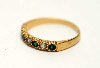 Lot 167 - A selection of rings
