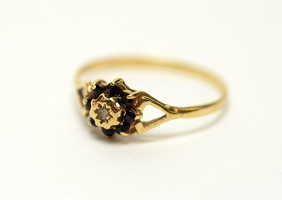 Lot 167 - A selection of rings
