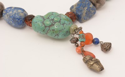Lot 736 - Chinese multi-stone and silver metal necklace