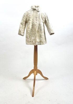 Lot 1231 - A child's Wartime crushed velvet winter coat