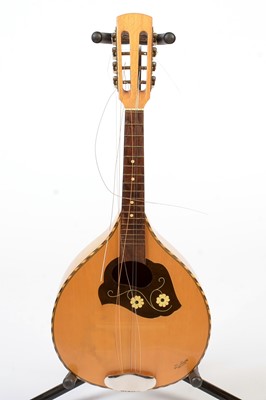 Lot 49 - German mandolin