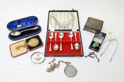 Lot 163 - A selection of silver items.