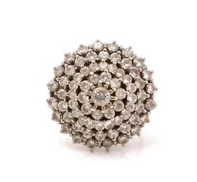 Lot 488 - A diamond cluster ring