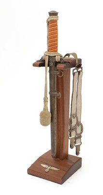 Lot 1014 - A Second World War German Army Officer's dress dagger