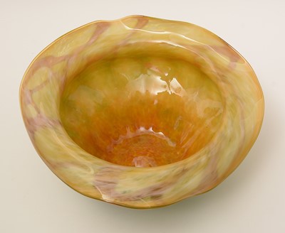 Lot 520 - Roger Tye Studio Glass Bowl