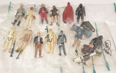 Lot 1117 - Star Wars Return of the Jedi figures, by Kenner