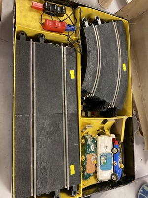 Lot 344 - A selection of Hornby Dublo electric train sets