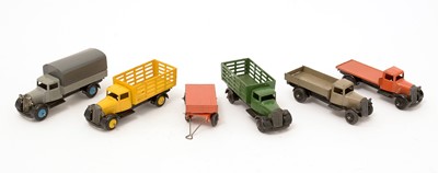 Lot 1099 - Dinky Toys diecast trucks