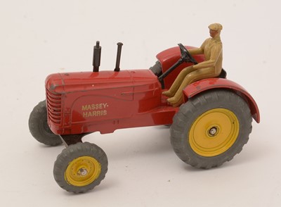Lot 1091 - Dinky Toys diecast agricultural and other vehicles