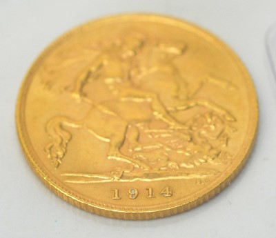 Lot 194 - A George V gold half sovereign, 1914.