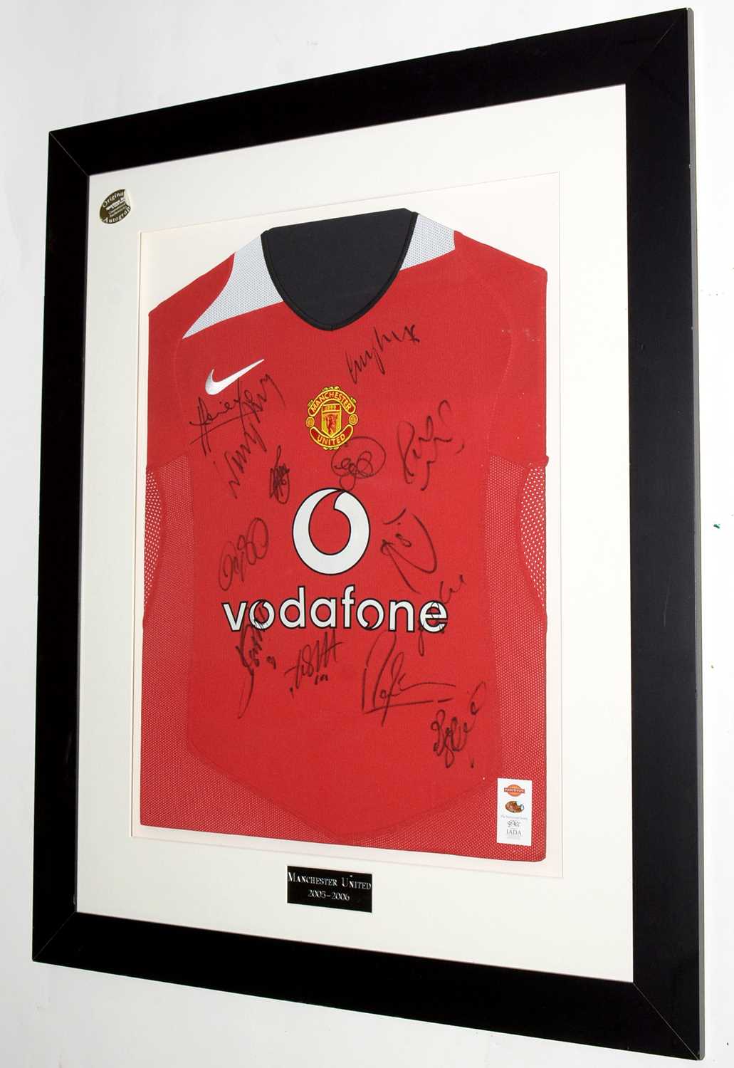 Lot 1174 - Manchester United: a 2005/06 season signed replica shirt