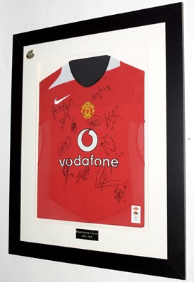 Lot 1174 - Manchester United: a 2005/06 season signed replica shirt