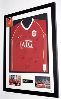 Lot 1176 - Manchester United: a 2006/07 season signed replica shirt