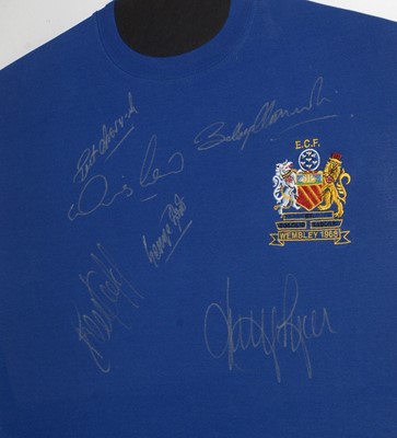 Lot 1178 - Manchester United: a signed 1968 European Cup winner's replica shirt