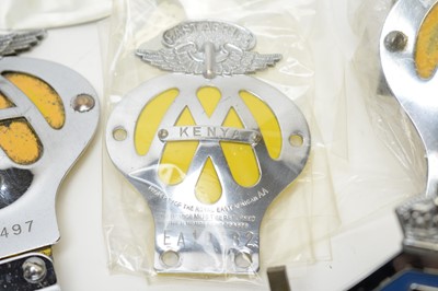 Lot 824 - A selection of AA and RAC car badges.