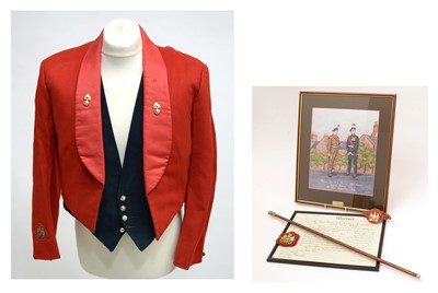 Lot 1016 - A Royal Regiment of Fusiliers dress uniform.