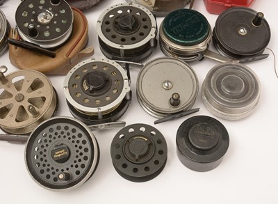 Lot 976 - A selection of fishing reels; spools and other items, various.
