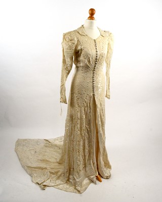 Lot 1217 - 1930s Medieval Revival wedding gown