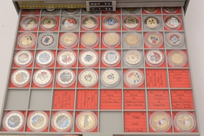 Lot 194 - A collection of €2 coins.