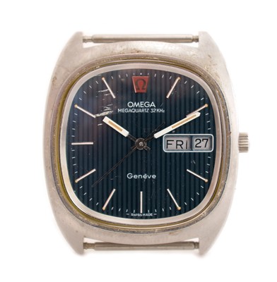 Lot 387 - Omega Megaquartz 32KHz: a steel cased wristwatch