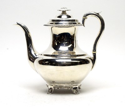 Lot 602 - An early Victorian silver teapot, by William Lister I