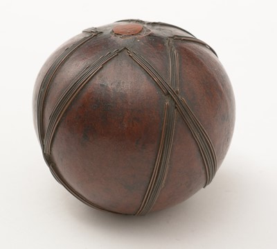 Lot 497 - Zulu gourd snuff container