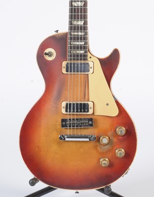 Lot 55 - Gibson Les Paul Deluxe