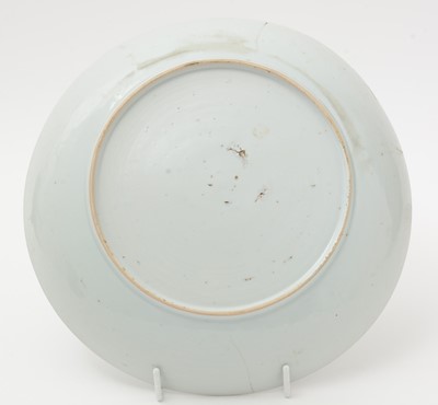 Lot 843 - 18th Century Chinese blue and white saucer dish