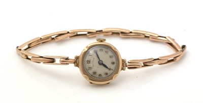 Lot 270 - A 9ct yellow gold cased cocktail watch