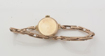 Lot 270 - A 9ct yellow gold cased cocktail watch